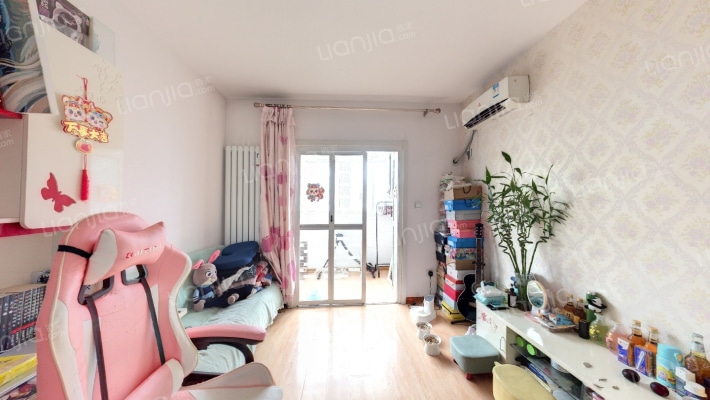 年德里二手房实景图