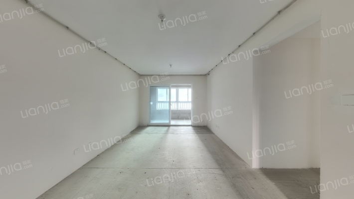 万科红郡二期二手房实景图