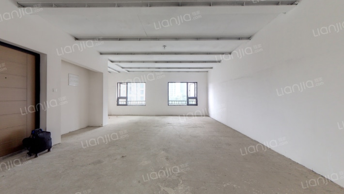 万科君逸二手房实景图