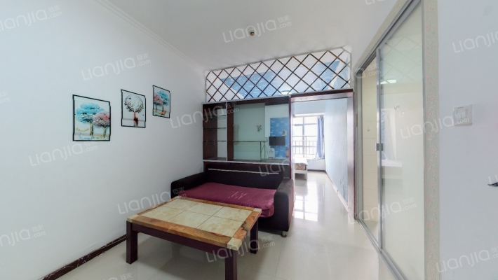 和华国际公寓二手房实景图