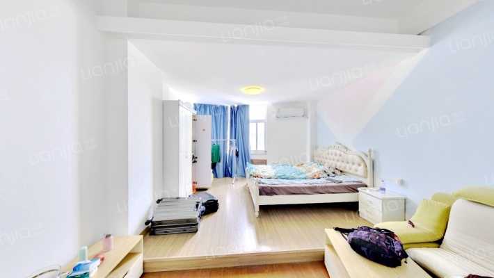 铂晶时代二手房实景图