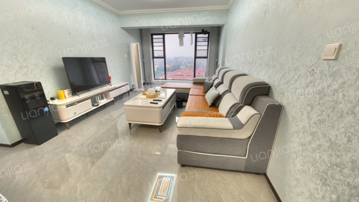 龙腾御锦二手房实景图