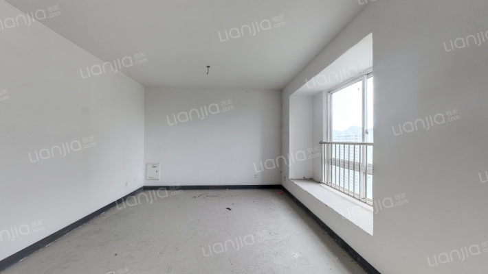 阳桐花苑二手房实景图