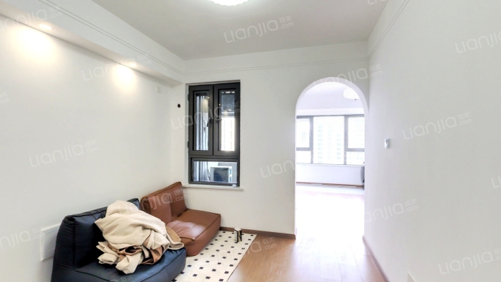 新华城国际公寓二手房实景图