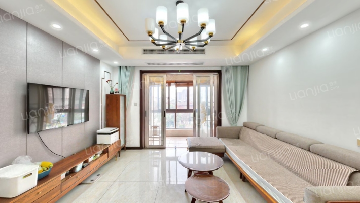 九龙仓碧玺二手房实景图