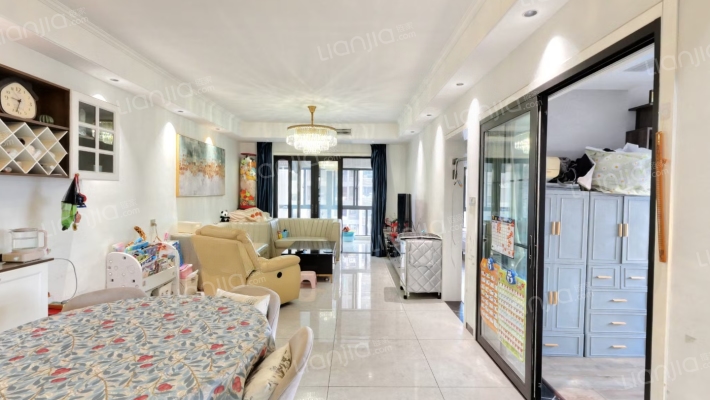 天玥中心二手房实景图