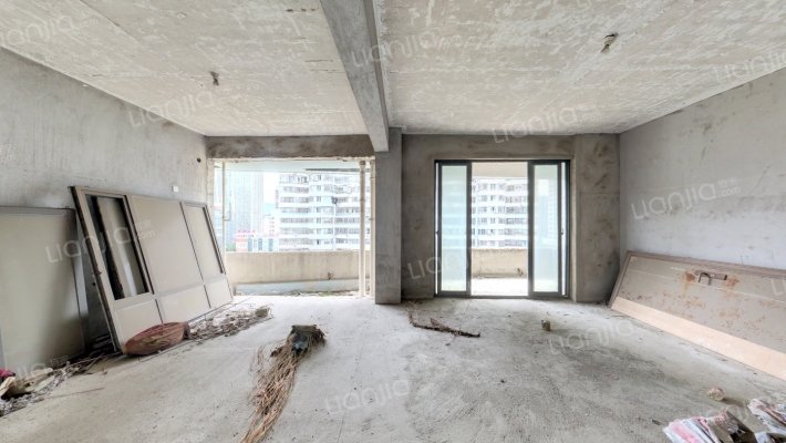 日出东方海韵二手房实景图