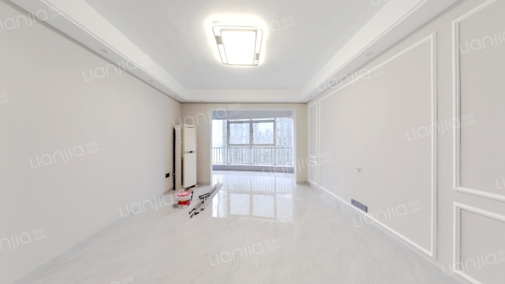 国际金融中心二手房实景图