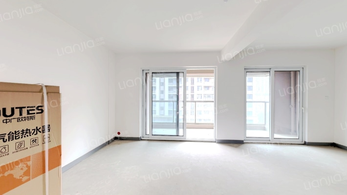 万科拾翠园二手房实景图