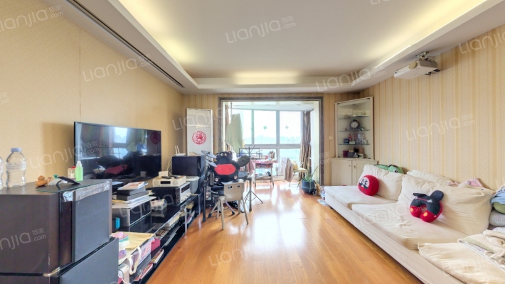 名门河滨花园二手房实景图