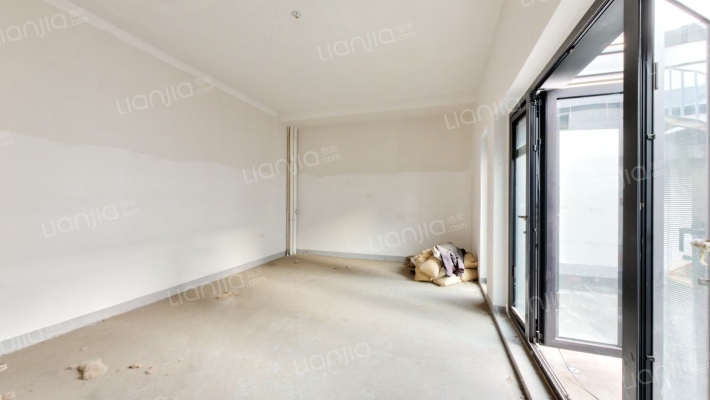 万科安品园舍二手房实景图