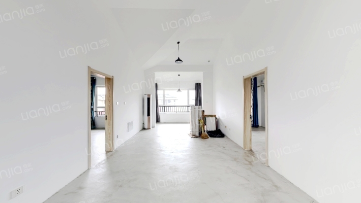 中昂安纳西小镇二手房实景图