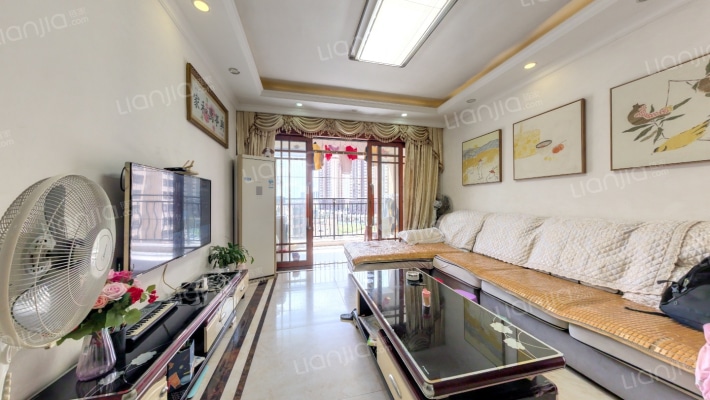 龙晟华府二手房实景图