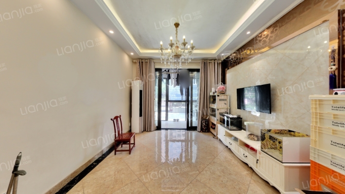 合景峰汇九期二手房实景图