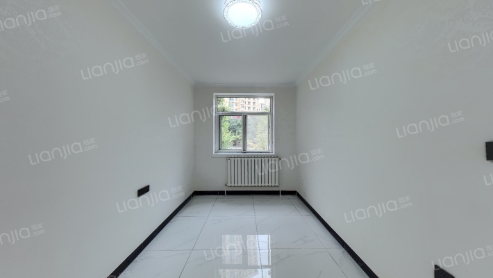 红旗制袋厂家属院二手房实景图