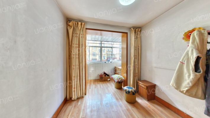 新桥路二手房实景图