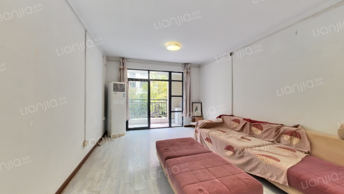 奥兰多小镇二手房实景图