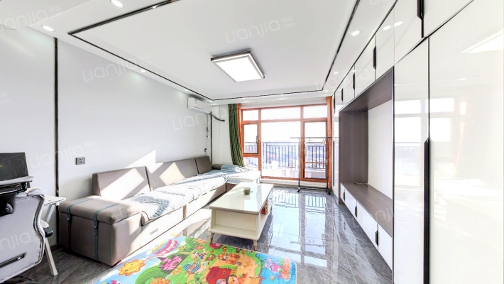 英伦河山三期二手房实景图