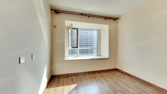 万科紫台二期二手房实景图