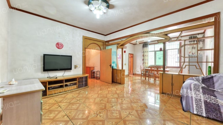 兴隆街255号二手房实景图