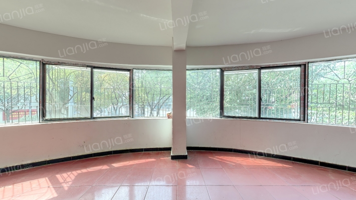 白鹤大街33号二手房实景图