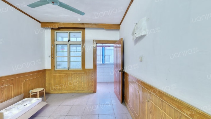 工商局宿舍二手房实景图