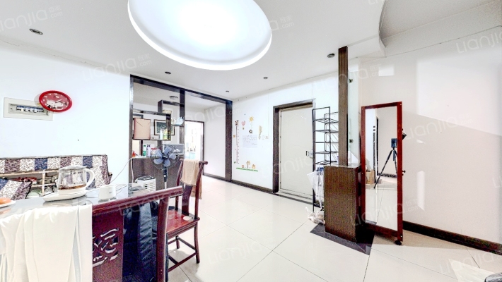 名士公馆二手房实景图