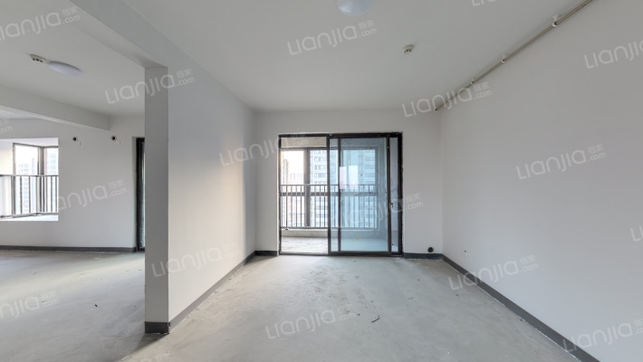 芳华景苑二手房实景图