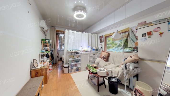 新风小区二手房实景图