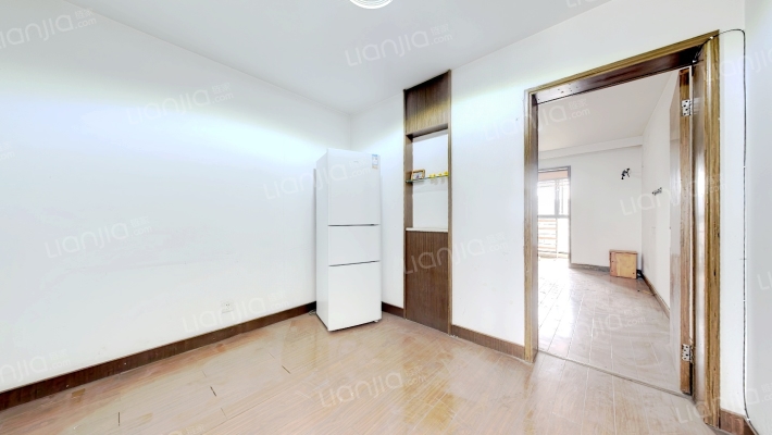 嘉宝广场二手房实景图