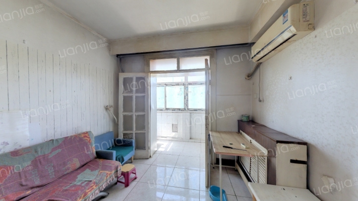 新园里二手房实景图