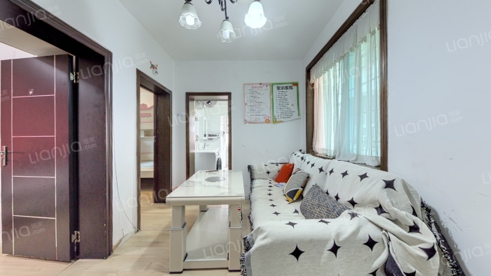 宝山南路144号二手房实景图