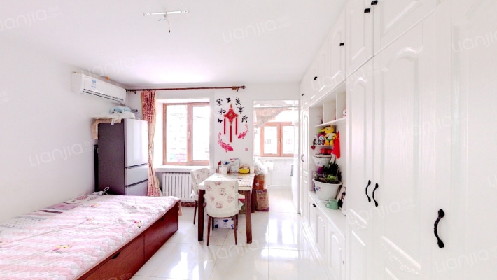 新发小区B区二手房实景图