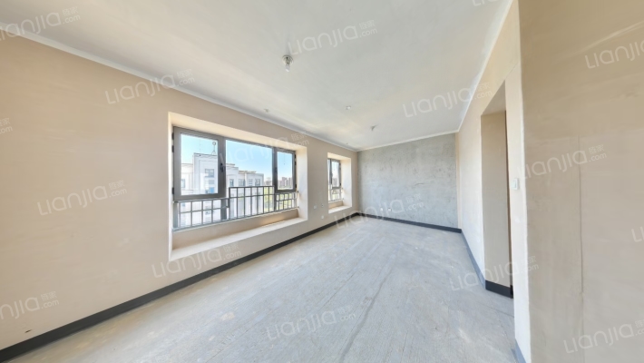 中建展望名苑二手房实景图