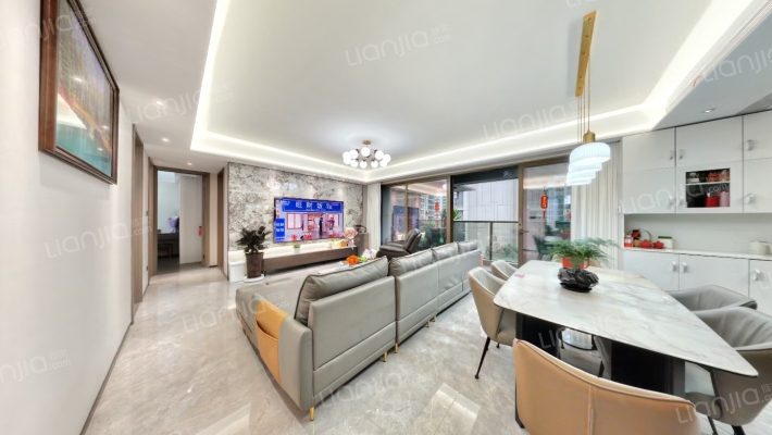 龙湖香港置地瑰雲里二手房实景图