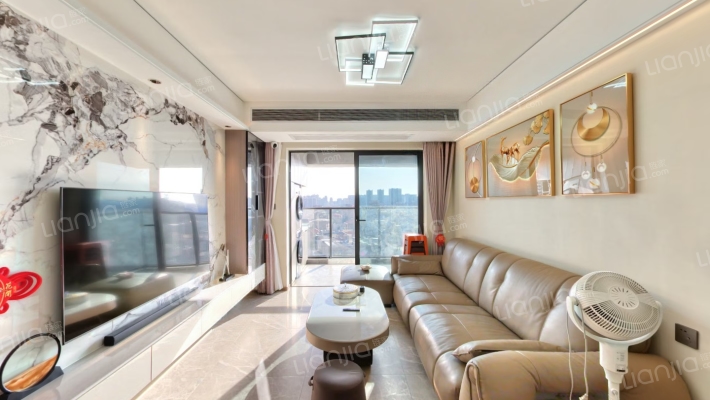 万科卓越珑远未来之光二手房实景图