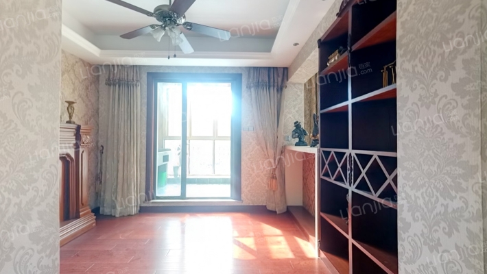 保集蓝郡二手房实景图