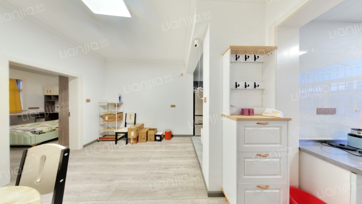 迎宾南路花园小区二手房实景图