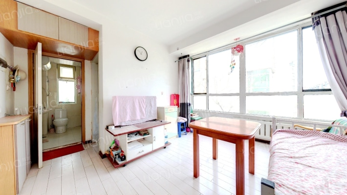 七彩阳光二手房实景图