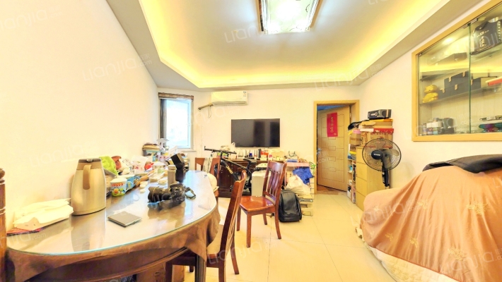 香山新村东南街坊二手房实景图
