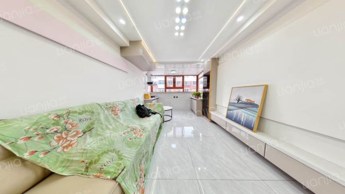 赞工街小区二手房实景图