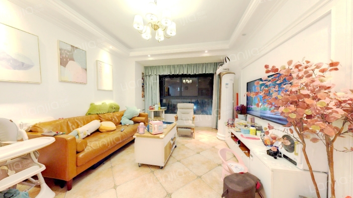 水岸华庭二手房实景图