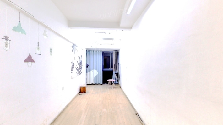 领先国际二手房实景图