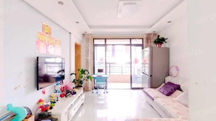 长安萨尔斯堡二手房实景图