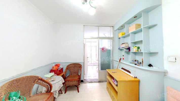 新日里小区二手房实景图