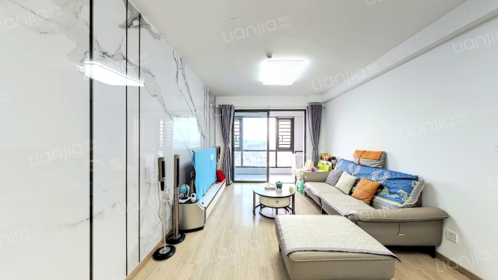 旭辉天樾公馆二手房实景图