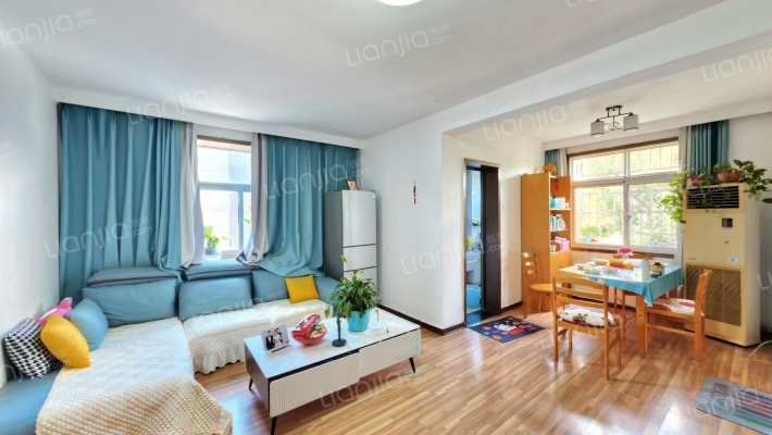 稀土研究院宿舍二手房实景图