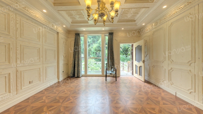 英伦半岛二手房实景图