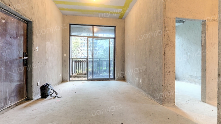 铂悦世家二手房实景图