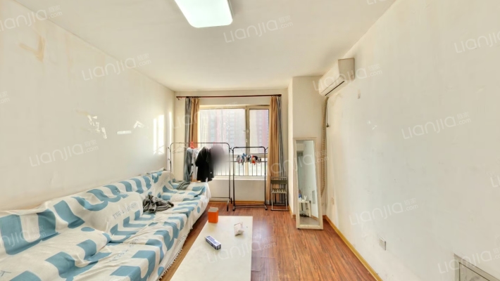 水岸花园二手房实景图